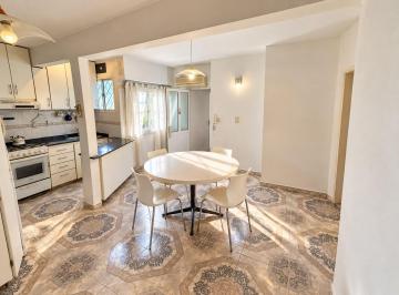 PH · 114m² · 4 Ambientes · 1 Cochera · Venta PH 4 Ambientes Sarandi Cochera Tipo Casa
