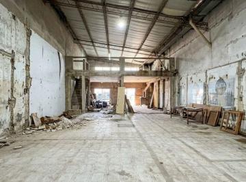 Bodega-Galpón · 594m² · Deposito Doble Altura Venta C/vivienda Lote Propio