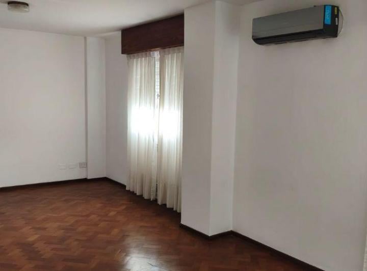 Departamento · 75m² · 6 Ambientes