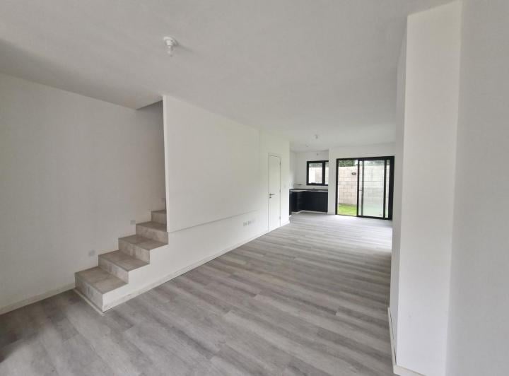 Casa · 110m² · 3 Ambientes · 2 Cocheras