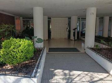 Garage , San Isidro · Venta Cochera Cubierta San Isidro Centro C/ Portón Automático