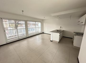 Departamento · 31m² · 1 Ambiente · Monoambiente Amplio con Balcón y Opcion Cochera Moto