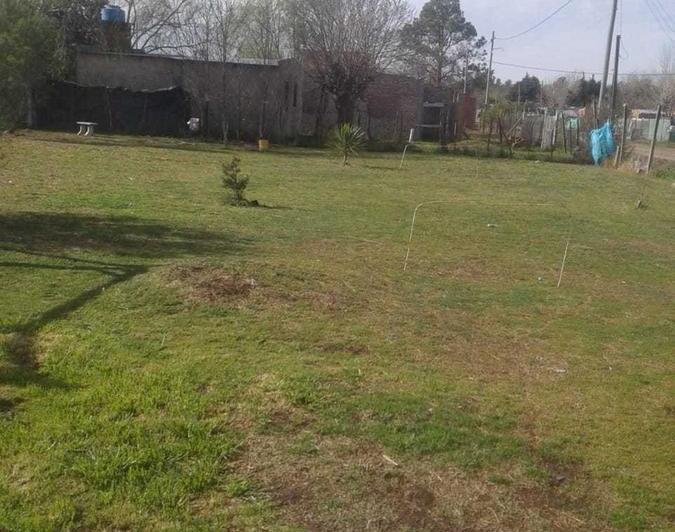 Terreno · 80m² · 3 Ambientes