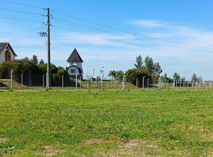 Terreno · 604m²