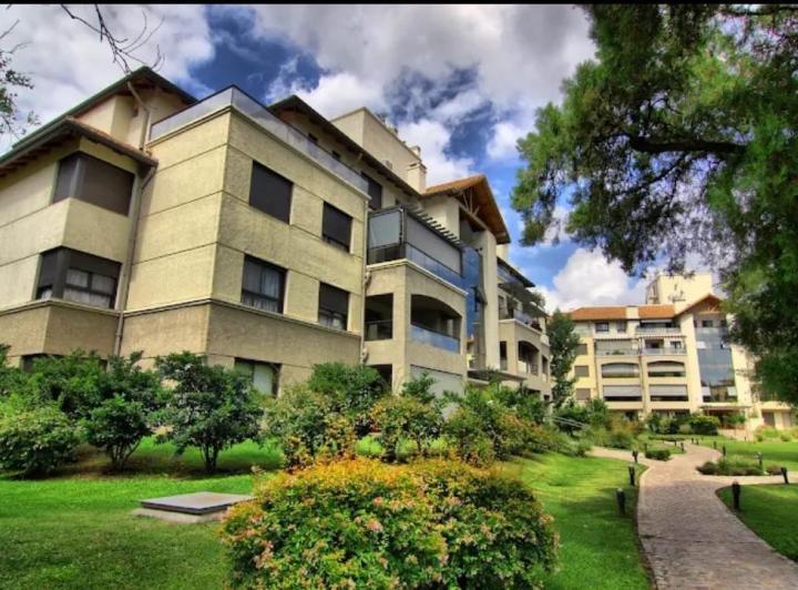 Departamento · 61m² · 2 Ambientes · 1 Cochera