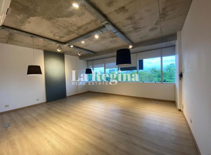 Oficina comercial · 44m² · 1 Ambiente · 1 Cochera