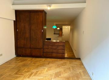 Oficina comercial · 40m² · 1 Ambiente · Oficina Alquiler - Balcon - Muy Luminoso