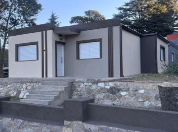 Casa · 72m² · 3 Ambientes · 1 Cochera · Casa - Villa Giardino