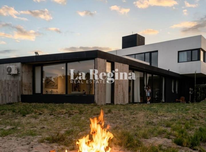 Casa · 260m² · 5 Ambientes