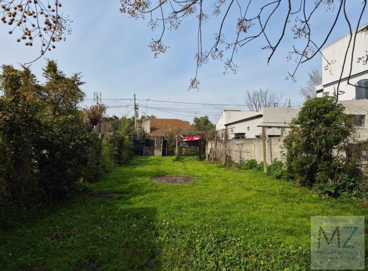 Terreno · 374m²