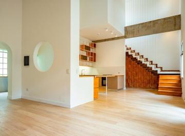 Casa · 143m² · 4 Ambientes · PH en Planta Alta de 3 Dorm. Mas Comodin con Terraza Exclusiva y Parrillero.
