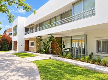 Casa de 7 ambientes, Ibarlucea · Casa en Venta en Country Los Álamos, Ibarlucea – 5 Dorm., Piscina y Parque
