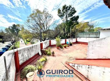 PH · 89m² · 3 Ambientes · PH a Refaccionar en Parque Cha