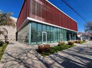 Local comercial · 208m² · 1 Ambiente · Local Esquina Sobre Importante Av