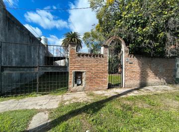 Casa · 341m² · 4 Ambientes · Casa Antigua S/lote de 341 m² - Fondo C/piscina - Villa Club