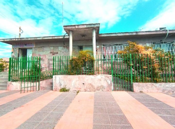 Casa · 153m² · 6 Ambientes · 1 Cochera
