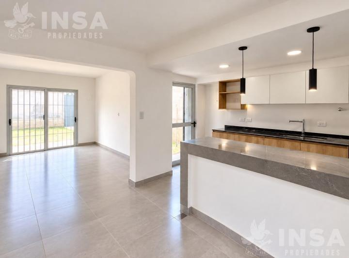 Casa · 83m² · 5 Ambientes