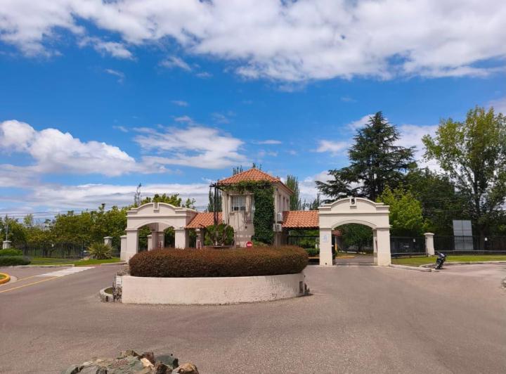Terreno · 800m²