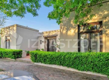 Casa · 184m² · 6 Ambientes · 3 Cocheras · Casa en El Lucero en Venta, 3 Dorm, Jardin y Pileta