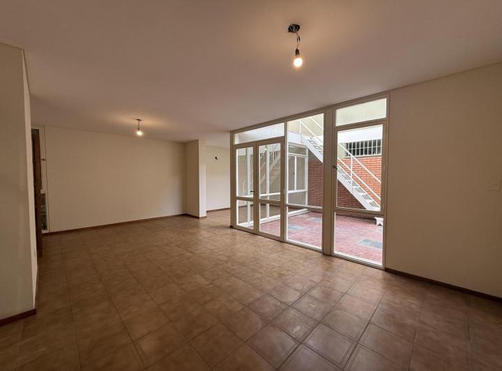 Casa · 137m² · 5 Ambientes · 1 Cochera