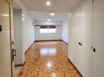 Departamento · 27m² · 1 Ambiente · Monoambiente en Venta Refaccionado - Luminoso
