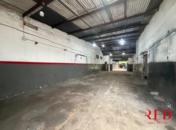 Bodega-Galpón · 131m² · 3 Ambientes · Venta Galpón Depósito Ituzaingó