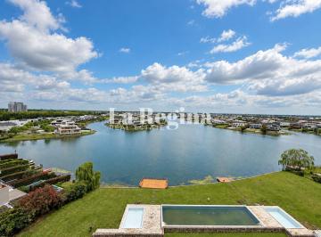 Departamento · 186m² · 4 Ambientes · 1 Cochera · Departamento Duplex en Qbay Golf, Pileta, Lago, Sum, Canchas de Tenis, Laguna Central