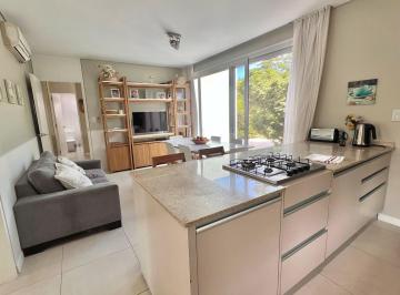 Quinta vacacional · 240m² · 4 Ambientes · Casa Quinta en Alq. Temporario en Talar del Lago 2, General Pacheco, Tigre