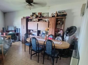 Casa · 103m² · 4 Ambientes · Venta Casa 2 Dorm B° Márquez. Cordoba