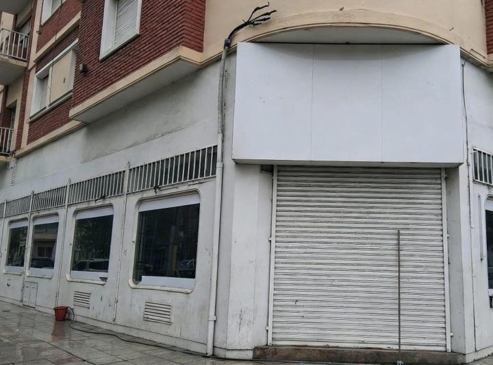 Local comercial · 371m² · 1 Ambiente