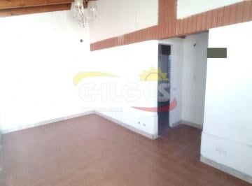 Departamento · 70m² · 3 Ambientes · Departamento 3 Ambientes con Balcón y Patio en Ramos Mejía