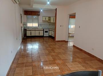 Casa · 70m² · 3 Ambientes · 1 Cochera · Casa en Alquiler en Monte Grande
