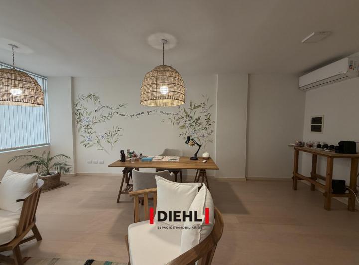 Oficina comercial · 52m² · 3 Ambientes · 1 Cochera