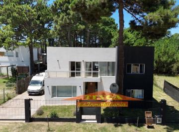 MCN-MCN-578_2 · Alquiler Temporario 2027 - PH de 5 Ambientes, Zona Nayades Pinamar