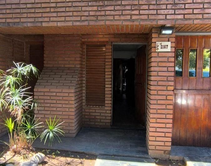 Casa · 256m² · 4 Ambientes · 1 Cochera