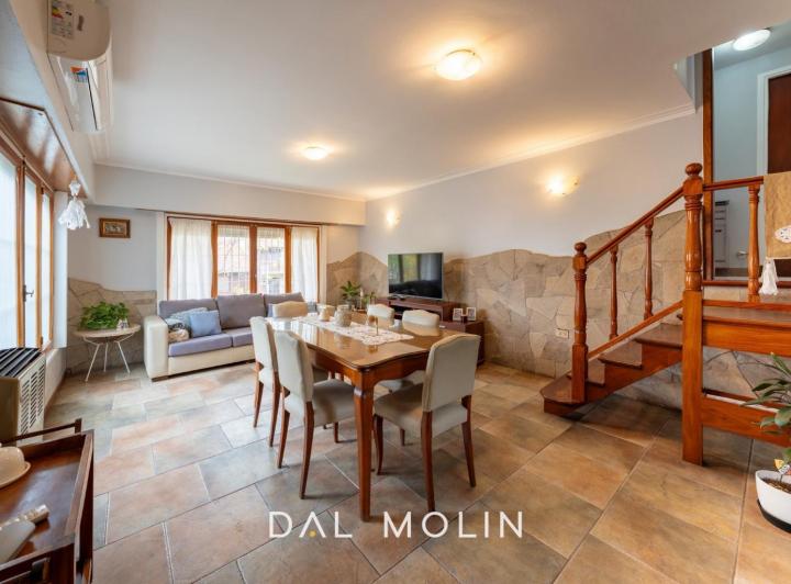 Casa · 167m² · 4 Ambientes · 1 Cochera