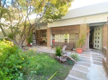 Departamento · 108m² · 5 Ambientes · 1 Cochera · Departamento 3 Dorm. Apto Crédito - Alberdi