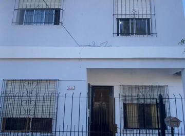 Casa · 105m² · 4 Ambientes · Alquila Casa 4 Ambientes