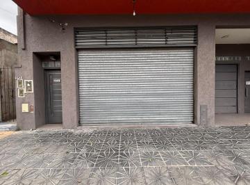 Local comercial · 46m² · Amplio Local - Colectivos en Puerta - a 500 m de Capital