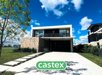 Casa · 453m² · 7 Ambientes · 4 Cocheras · Casa en Venta Al Agua en Barrio Los Puentes, Nordelta, Tigre