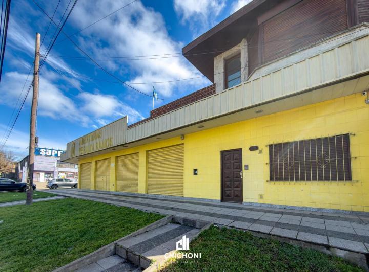Local comercial · 150m² · 2 Ambientes · 1 Cochera
