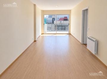 Departamento · 82m² · 4 Ambientes · Venta Semipiso 4 Ambientes a Estrenar Balcón Terraza - Flores