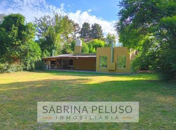 Casa · 76m² · 3 Ambientes · 1 Cochera · Venta Casa Quinta Moreno