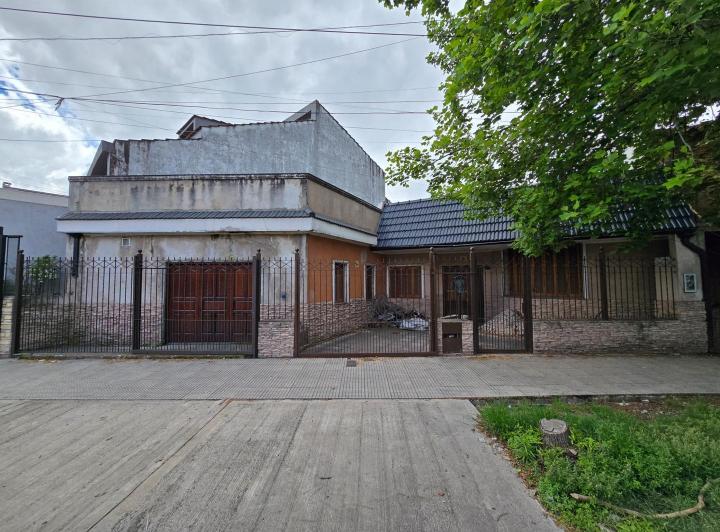Local comercial · 172m² · 3 Ambientes · 2 Cocheras