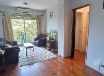 Departamento · 43m² · 2 Ambientes · Centro. Departamento 2 Ambientes con Balcón. Alquiler Temporario Sin Garantía.