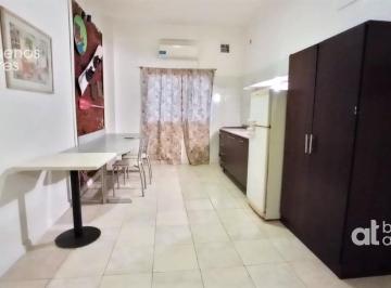 Departamento · 35m² · 1 Ambiente · Monoambiente en Monserrat Alquiler Temporario con Laundry y Expensas Incluidas!