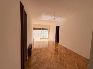 Departamento · 72m² · 4 Ambientes · Alquiler - Depto 4 Amb - Villa Urquiza