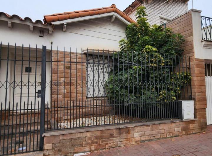 Casa · 150m² · 5 Ambientes · 1 Cochera