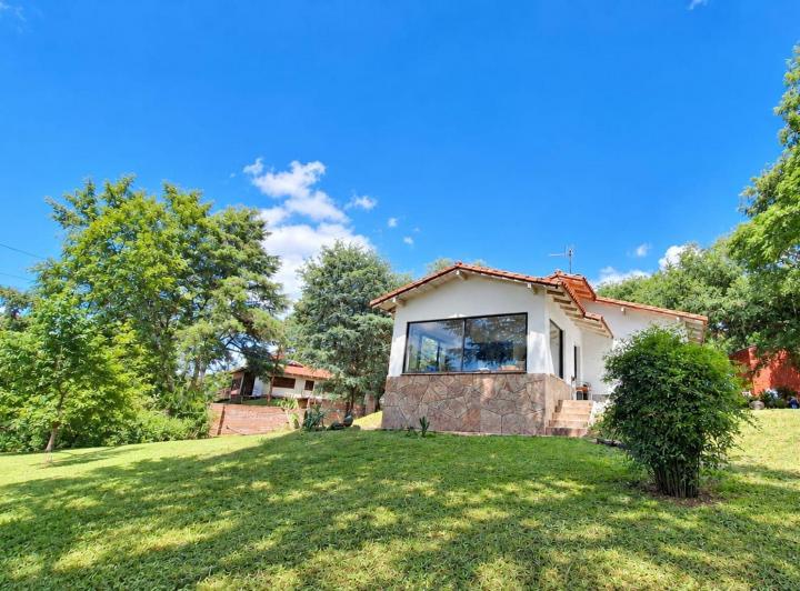 Casa · 147m² · 3 Ambientes · 1 Cochera