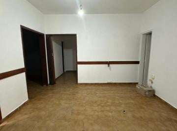 Casa · 71m² · 3 Ambientes · 1 Cochera · Alquiler Casa 3 Ambientes C/cochera - Castelar